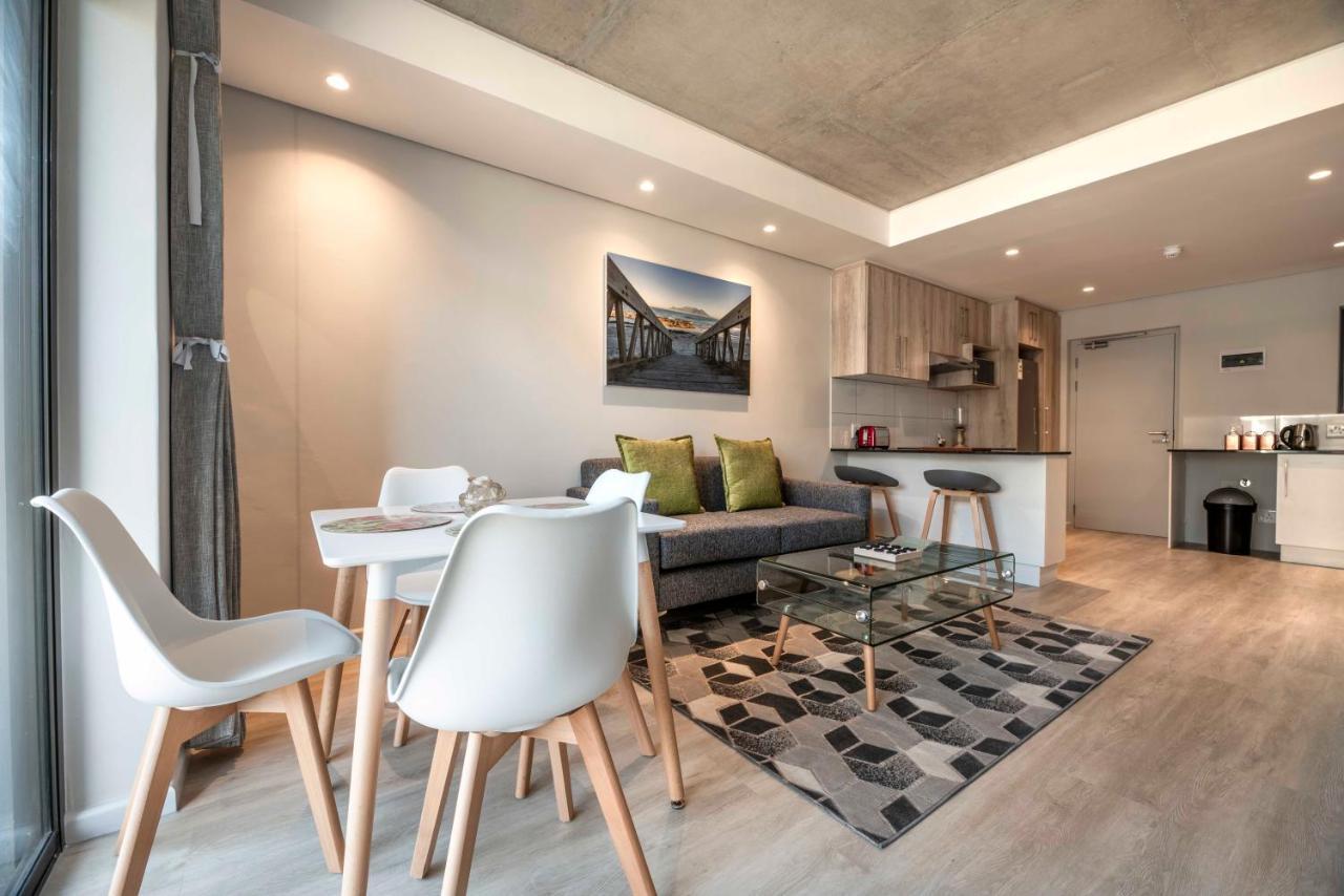 Apartment C502 Woodstock Quarter *