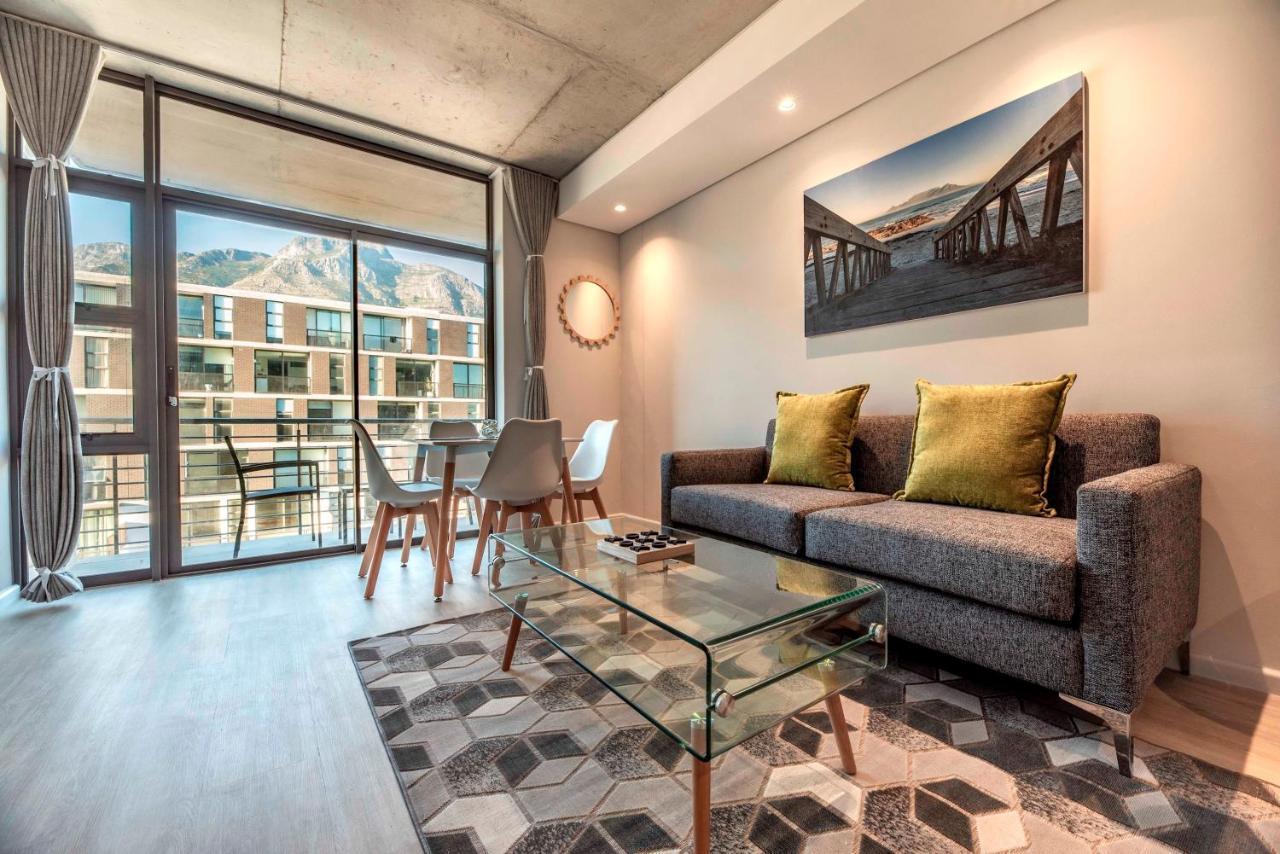 C502 Woodstock Quarter Apartment *